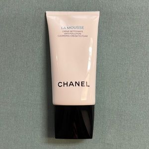 Chanel La Mousse Anti-Pollution Cleansing Cream-to-Foam
